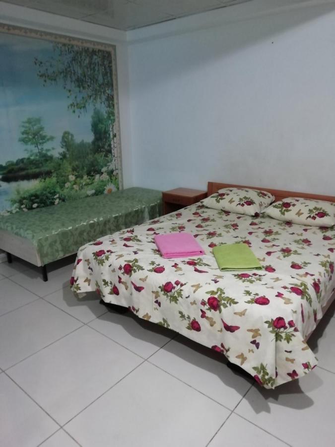 Квартира Посуточно Каменское Apartamento Exterior foto