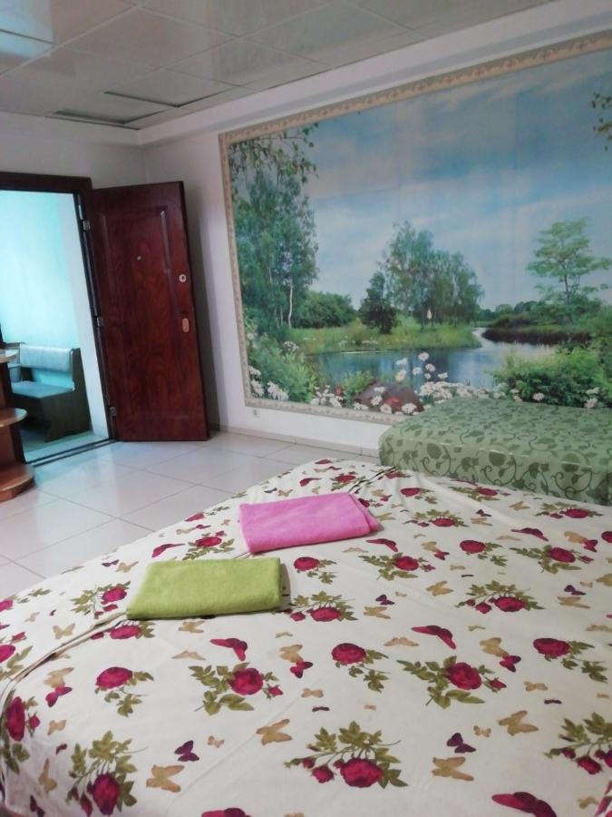 Квартира Посуточно Каменское Apartamento Exterior foto